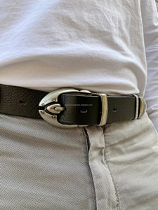 Ceinture en cuir de taureau simple noire LMB-0028 faite à la main pour hommes extra large 45mm avec boucle en alliage pour les anniversaires - Product Image 4
