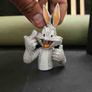 Pendentif Charme Lapin Tendance en Acier Inoxydable de Luxe avec Diamant de Laboratoire 5 carats Entièrement Sertie pour Cadeau de Saint-Valentin - Product Image 3