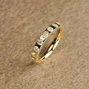 Bague en or massif 14 carats avec diamant rond de laboratoire, style minimaliste, pour mariage, promesse ou cadeau pour votre partenaire - Product Image 1