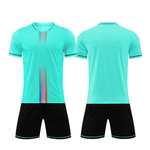 Conjunto de uniforme de fútbol profesional personalizado con estampado para uso competitivo y de entrenamiento - Product Image 1