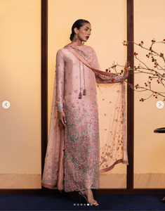 SADIA AUN HUTE COUTURE Elegant Pink <b>Silk</b> <b>Kurta</b> / Kurti Floor-Length Reversible Traditional Women's Wedding Wear India Pakistan - Product Image 4