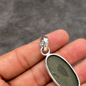 Pendentif en argent sterling 925 fait à la main collier en argent cadeau pour ses bijoux Apache Pyrite pendentif Apache Pyrite pour maman - Product Image 4