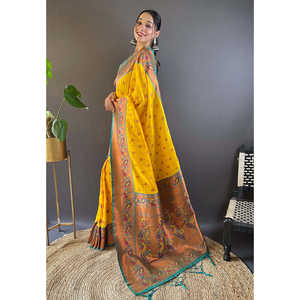 Sari en soie Paithani jaune Meenakari original, tissé avec des fils Zari, écharpe et châle traditionnels Maharashtrien - Product Image 1