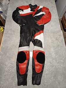 Traje de Motociclista de Cuero Personalizado, Impermeable y Resistente al Viento, para Hombre - Ropa de Carreras de Alta Calidad - Product Image 6