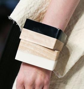 Brazaletes de Madera de Color Natural, Elegantes Joyas de Madera para Mujer, para Uso Casual y de Fiesta, Disponibles en Worldwide Supply - Product Image 4