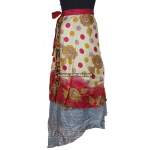 Falda larga envolvente de seda reciclada vintage reversible de 2 capas, tipo sari mágico. - Product Image 1