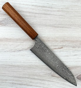 Cuchillo de chef de 12.5 pulgadas, acero damasco japonés, el más afilado, mango de resina de 67 capas con funda de cuero. - Product Image 3