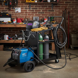 Chariot de soudage à cadre en acier à 2 niveaux OEM/ODM, 4 roues pivotantes (2 avec frein), conception modulaire rectangulaire, capacité de 300-400 lb - Product Image 3