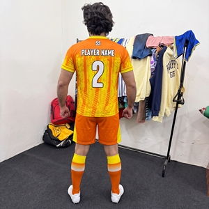 ชุดยูนิฟอร์มสโมสรฟุตบอล เสื้อฟุตบอลและกางเกงขาสั้นเข้าชุด - Product Image 2