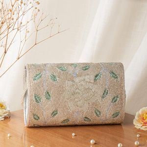 Bolso de Hombro Tipo Clutch para Mujer, Hecho a Mano con Cuentas de Avestruz y Perlas, Diseño con Letras, Estilo Boho, Ecológico, Ligero, para Eventos Nocturnos y Cócteles - Product Image 6