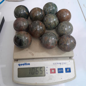 Vente en gros de pierres précieuses naturelles d'agate de mousse d'Indonésie de haute qualité, artisanat de sphère sculptée de 30mm pour cristal de guérison - Product Image 5