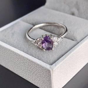 Anillo de compromiso, promesa, boda o aniversario Grace Amethyst de plata de ley, piedra de nacimiento de febrero, regalo para mujer - Product Image 5
