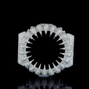 Boîtier de montre de luxe Octagon avec lunette à clous et Moissanite VVS pour 2100 - Product Image 1