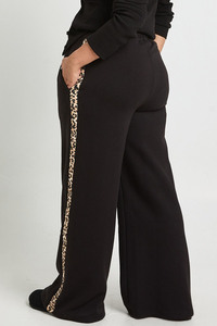 Pantalones de chándal anchos para mujer al por mayor, de corte holgado, cintura alta, pierna recta, informales, deportivos, premium, para estar en casa o hacer ejercicio. - Product Image 2