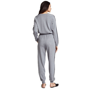 Survêtement gris personnalisé avec fermeture éclair, col rond, coupe ample, taille élastique et poches latérales - Product Image 2