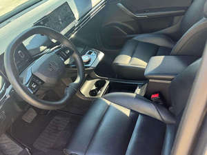 MG4 EV 2022 d'occasion, berline, 425 km d'autonomie, propulsion arrière, voiture électrique automatique, moteur 125 kW, 250 m, batterie 51 kWh, autonomie CLTC, usage industriel - Product Image 2