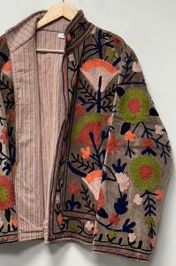 Veste en velours marron faite à la main, brodée au style Suzani, à motif floral, manches longues, col montant, style bohème, vêtement d'extérieur pour femme, printemps - Product Image 6