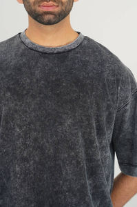 Camisetas para hombre con efecto acid wash, tela de mezcla de algodón con lavado ácido desgastado, corte relajado, material transpirable, manga corta, estilo casual y moderno. - Product Image 5