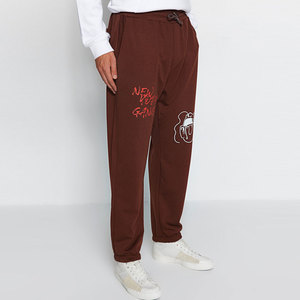 Pantalon de jogging pour homme marron, imprimé 'New York Gang', style Hip Hop, coupe droite, tissé foncé, taille élastique, décontracté, coupe ample, poids moyen, automne - Product Image 2