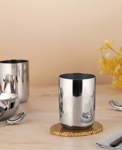 Vaso de Agua Elegante de Acero Inoxidable Pulido a Espejo – Vaso de Metal Plateado Premium con Cristal de Lujo para Bar, Hotel, Restaurante - Product Image 1