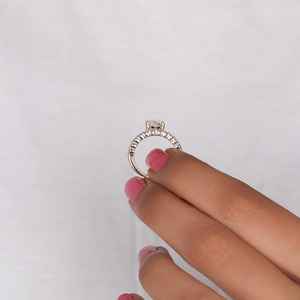 Anillo de banda abierta con corte marquesa alargado de 2.01 CT, cultivado en laboratorio, diseño único para mujer, con oro macizo de 14K, para regalo de promesa nupcial para ella. - Product Image 2