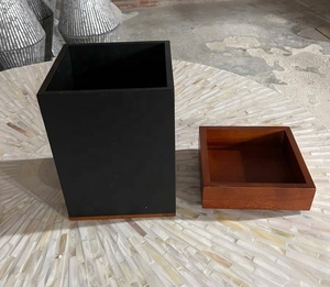 Urna de Madera Hecha a Mano de Estilo Europeo Moderno para Cenizas Humanas Adultas, Capacidad de 200 Pulgadas Cúbicas, de Vietnam - Product Image 3