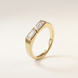 Anillo Unisex Moderno de Oro Rosa de 10k con Baño de Oro, Diseño Geométrico Minimalista, con Corte Baguette Doble Personalizado y Engaste de Bisel, con Piedras Cultivadas en Laboratorio - Product Image 2