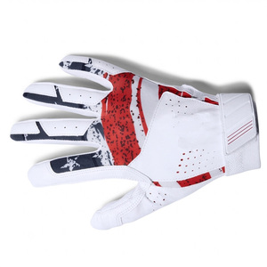 ถุงมือตีเบสบอล QASWA SPORTS ระดับพรีเมียม ประสิทธิภาพสูง สำหรับผู้ใหญ่ หนังลายขาว ฝ่ามือปักธงชาติอเมริกา สีแดง - Product Image 1