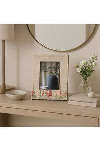 Cadre photo artisanal en os avec motif floral - Product Image 2