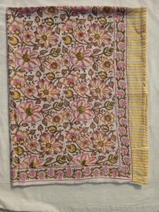 Pareo Floral Indio con Estampado de Bloques, Hecho a Mano, de Algodón, para Playa, Color Rosa y Amarillo, Estilo Boho, para Usar en Verano, Ligero, para Nadar - Product Image 4