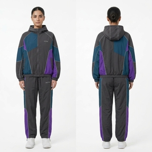 Survêtement coupe-vent pour femme avec doublure en mesh - Ensemble 2 pièces à capuche pour tenue décontractée Marque privée - Product Image 4