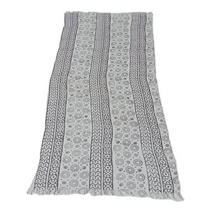 Foulards imprimés en coton modal pour femmes 100% soie douce avec impression d'art Mandala exclusif longue bande au prix de gros - Product Image 2