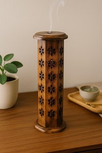 Brûleur d'encens en bois artisanal avec couvercle sculpté à la main pour l'aromathérapie, le yoga et les pratiques spirituelles - Product Image 6