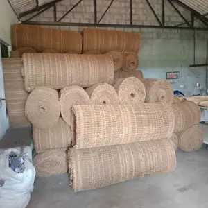 Géotextiles tissés en fibre de coco de qualité originale améliorant la stabilisation des sols et le contrôle de l'érosion avec le meilleur prix de gros de l'Inde