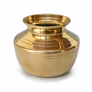 Kalash en laiton traditionnel, pot à eau décoratif pour la Pooja, récipient hindou pour la prière au temple, à la maison, à l'autel, pour les mariages et les cultes - Product Image 1
