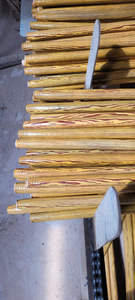Mango de escoba de madera recubierto de PVC con cerdas duras, 1200 mm de longitud, 22 mm de diámetro, gancho negro - Uso doméstico, limpieza de muebles - Product Image 1