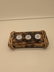 Portavelas de Madera Natural con Tres Orificios para Decoración del Hogar y Ocasiones Navideñas - Product Image 4