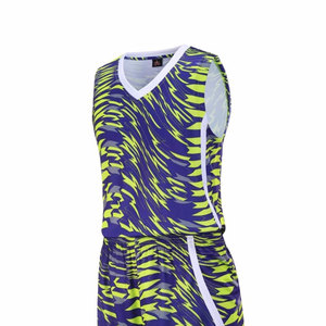 Uniforme de Baloncesto Profesional de Diseño Único, Transpirable, Tallas Grandes, 100% Poliéster, Colores y Logotipo Personalizables, Precio Bajo al por Mayor - Product Image 3