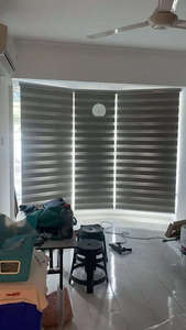 Persianas Horizontales Modernas de Doble Capa, Textiles, de Láminas Anchas, con Filtro de Luz, Instalación en Techo para Ventanas Abatibles - Product Image 3