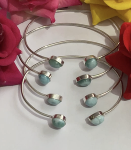 Nouvel Arrivage Bracelet en Larimar Naturel Rond 6mm Fait Main Sertissage Clos en Laiton Plaqué Argent Bijoux Vintage Bouddhisme pour Cadeau d'Anniversaire - Product Image 3