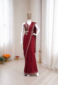 Sari de crepé de seda con bordado y encaje dorado, listo para usar, con blusa de crepé de seda completamente cosida, listo para llevar. - Product Image 3