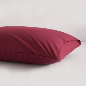 Set di Biancheria da Letto in Seersucker Lussuosamente Morbido e Resistente, Disponibile in Misure Twin/Queen/King, Colore Rosso Vino - Product Image 2