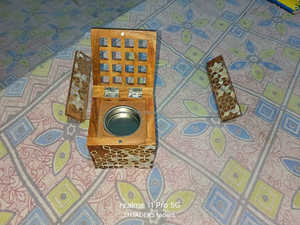 เตาเผาบัคฮาร์แบบฝังมุกทำมือสุดหรู ดีไซน์แบบอาหรับสุดประณีต เหมาะสำหรับเป็นของขวัญระดับพรีเมียมในช่วงรอมฎอนและอีด พร้อมด้วยงานศิลปะจากเปลือกหอย - Product Image 3