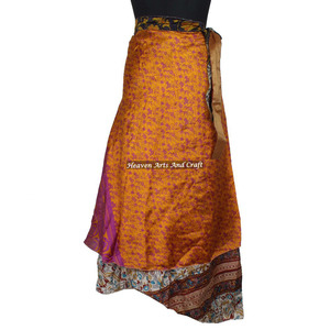 Falda Larga de Seda Mágica de Doble Capa Estilo Rajasthani, Falda Larga Reversible de Seda Mágica de 2 Capas, Ropa de Playa, Seda Vintage - Product Image 4