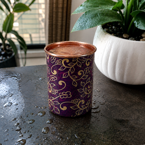 Vaso de Agua de Cobre Puro con Diseño Floral Morado de Lujo, Hecho a Mano, Taza Ayurvédica, Vajilla de Cocina, Venta al Por Mayor - Product Image 4