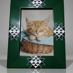 Marco de Fotos Exclusivo Hecho a Mano con Incrustaciones de Hueso de Resina, Exhibición de Fotos Personalizada de Primera Calidad con Patrón Artístico para Interiores Modernos - Product Image 6