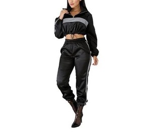 Survêtement coupe-vent en nylon tissé sur mesure avec col montant et poignets élastiques, et impression sérigraphiée, idéal pour les voyages par temps de pluie - Product Image 3