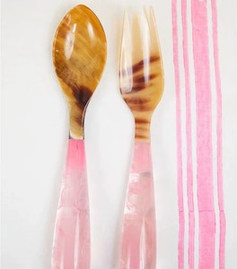 Cucharas para servir ensalada de color personalizado, utensilios para ensalada de resina personalizados, ecológicos, aptos para lavavajillas, herramientas para ensalada, diseño moderno para el hogar y la cocina - Product Image 1
