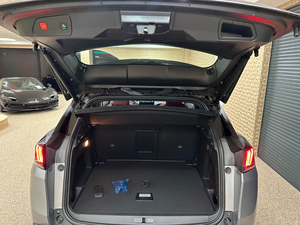 SUV 911 Turbo 2025 Usado en Buen Estado, 4.1-6L Turbo Gasolina 400 CV, Asientos de Cuero, Techo Panorámico, Faros LED, Volante a la Izquierda, R20 - Product Image 6