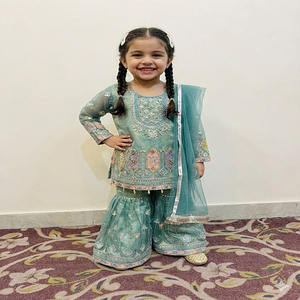 Robe pakistanaise prête à porter pour enfants, vêtements pour filles, Lenghas en organza, costume 3 pièces brodé fantaisie pour enfants. - Product Image 3